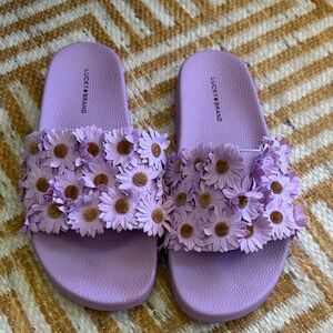 Lucky Brand Purple Daisy Embellished Sandals